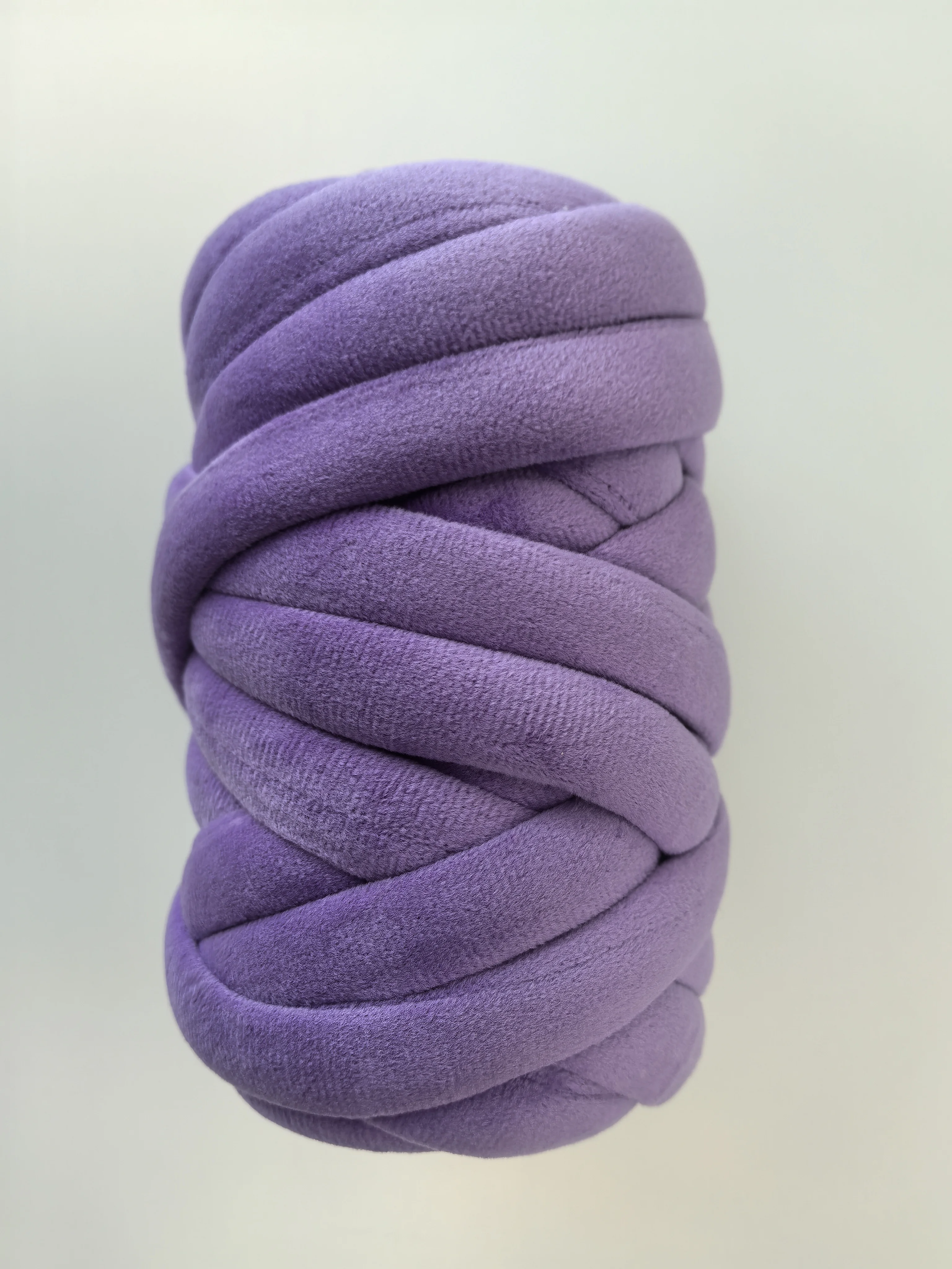 Ultra Soft Chunky Yarn for Hand Knitting, Lush Velvet Fabric Tube Yarn to Make Handbags, Pillows, Blankets, Purse,Crafts.
